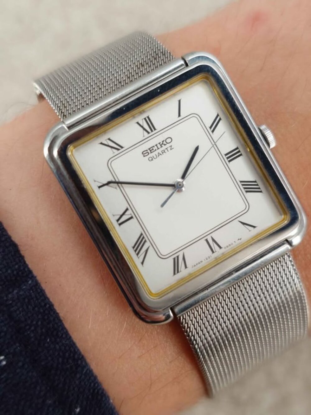 Seiko Chariot Dress Watch Quartz 1221-5610 Square Roman Dial JDM Vintage 32mm